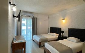 OYO Hotel Dos Mundos